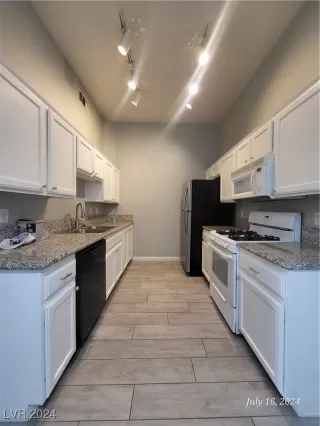 Photo #5: 2624472 Listing 