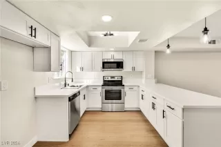 Photo #1: 2624487 Listing