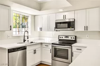 Photo #2: 2624487 Listing