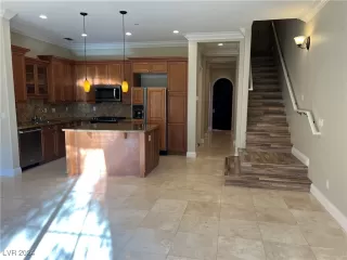 Photo #5: 2624503 Listing 