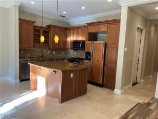 Photo #6: 2624503 Listing 