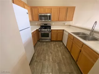 Photo #1: 2624549 Listing 