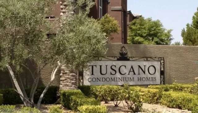 MLS: 2624565 Condo For Sale