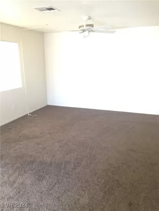 Photo #3: 2624596 Listing