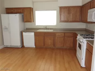 Photo #2: 2624626 Listing 