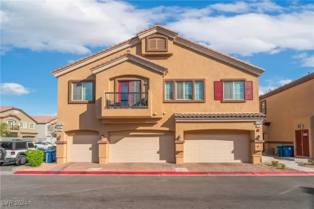 MLS: 2624646 Condo For Sale