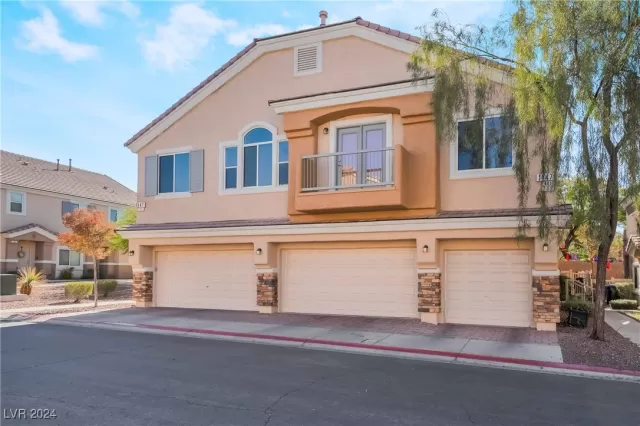 MLS: 2624654 Condo For Sale