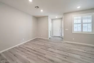 Photo #6: 2624656 Listing