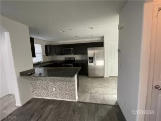 Photo #6: 2624722 Listing 