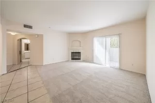 Photo #4: 2624770 Listing