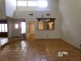 Photo #3: 2624791 Listing 