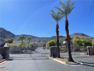 Photo #2: 2624800 Listing 