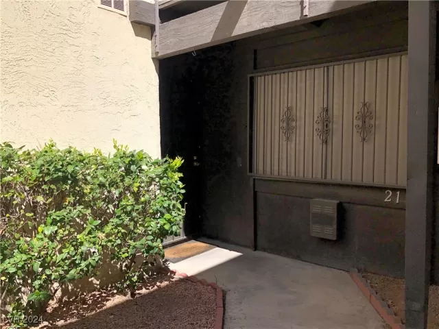 MLS: 2624823 Condo For Sale