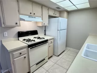 Photo #6: 2624823 Listing 