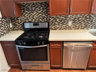 Photo #5: 2624856 Listing 