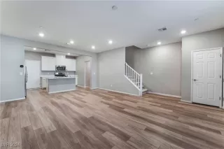 Photo #2: 2624872 Listing 