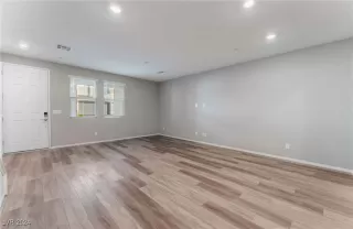 Photo #3: 2624872 Listing 