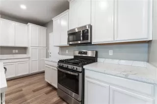 Photo #4: 2624872 Listing 