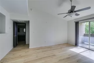 Photo #2: 2624881 Listing