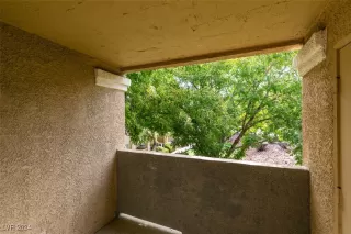 Photo #5: 2624881 Listing