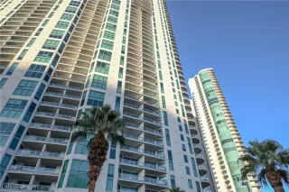 Photo #6: 2624901 Listing