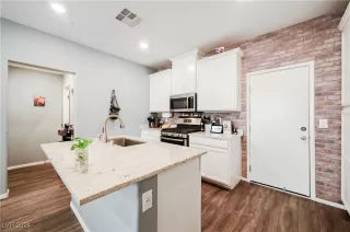 Photo #6: 2624914 Listing 