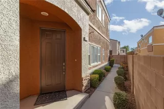Photo #1: 2624938 Listing 