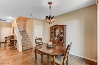 Photo #6: 2624940 Listing