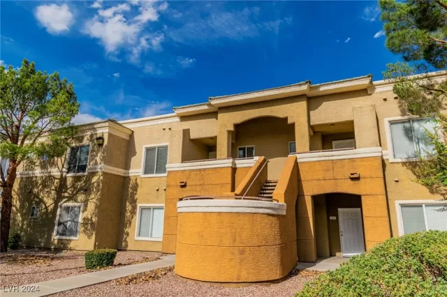 MLS: 2624951 Condo For Sale