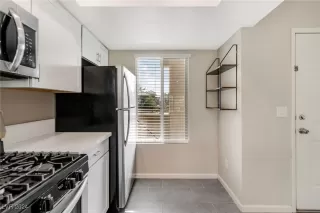 Photo #3: 2624951 Listing 