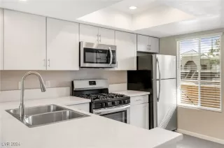 Photo #4: 2624951 Listing 