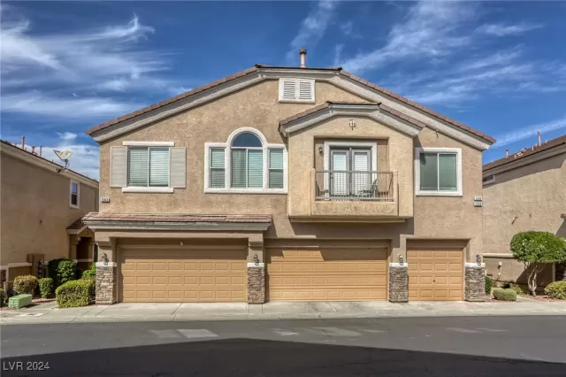 MLS: 2624966 Condo For Sale