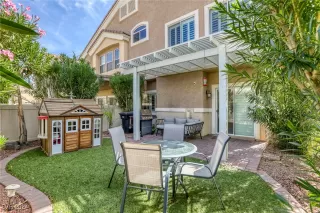 Photo #1: 2624966 Listing