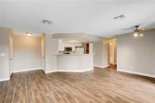 Photo #3: 2624972 Listing 