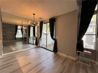 Photo #4: 2624975 Listing 