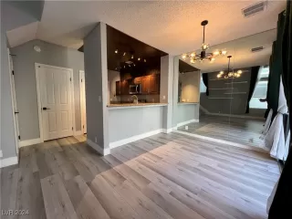 Photo #5: 2624975 Listing 