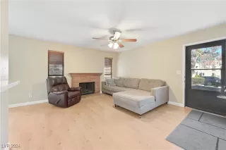 Photo #3: 2624981 Listing