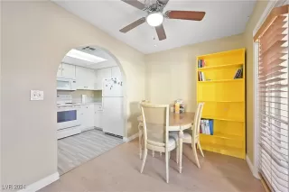 Photo #5: 2624981 Listing