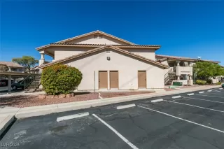 Photo #3: 2625000 Listing