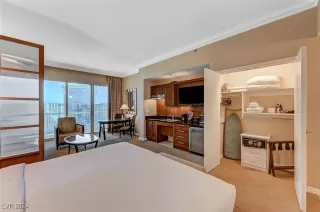 Photo #5: 2625049 Listing