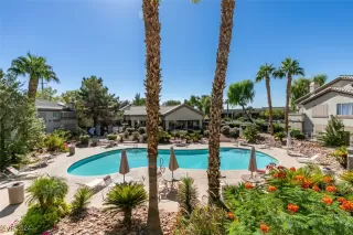 Photo #3: 2625066 Listing 