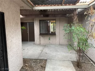 Photo #1: 2625068 Listing 