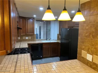 Photo #3: 2625068 Listing 