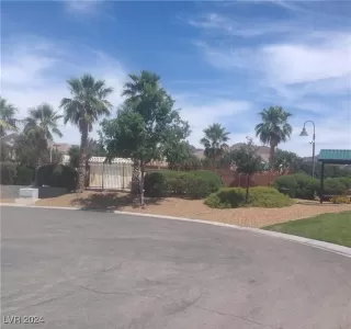 Photo #2: 2625102 Listing 