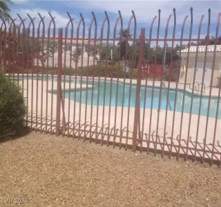 Photo #3: 2625102 Listing 