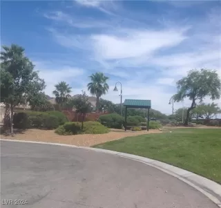 Photo #4: 2625102 Listing 