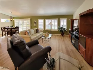 Photo #5: 2625103 Listing