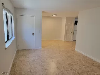 Photo #2: 2625124 Listing 