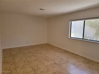 Photo #3: 2625124 Listing 