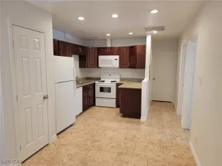 Photo #6: 2625124 Listing 